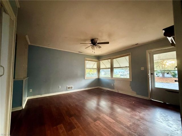 6320 Grimes AVE, Norfolk, VA 23518