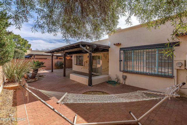 2631 E Ave De Maria, Tucson, AZ 85718