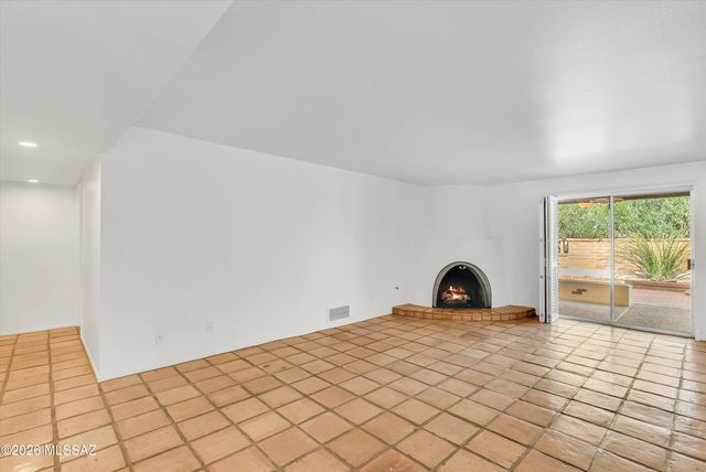 2631 E Ave De Maria, Tucson, AZ 85718