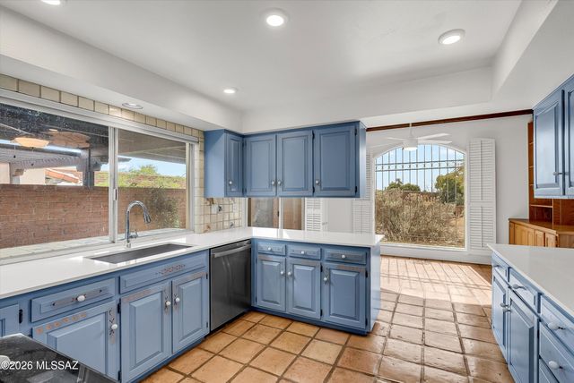 2631 E Ave De Maria, Tucson, AZ 85718