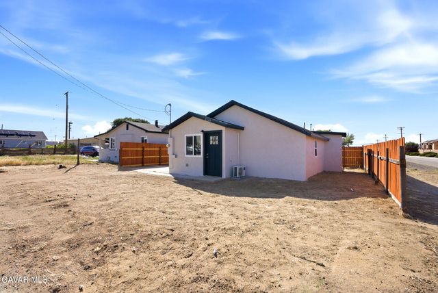 2484 Nadeau Street, Mojave, CA 93501