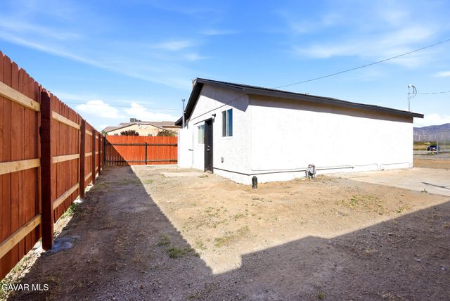 2484 Nadeau Street, Mojave, CA 93501