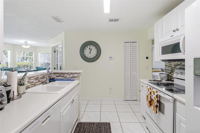 1141 EXCELLER CT. 105, Casselberry, FL 32707
