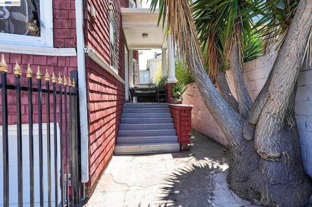 1810 Adeline St, Oakland, CA 94607