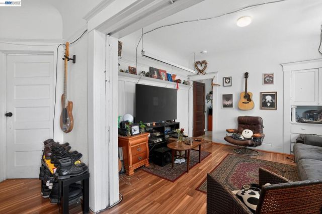 1810 Adeline St, Oakland, CA 94607