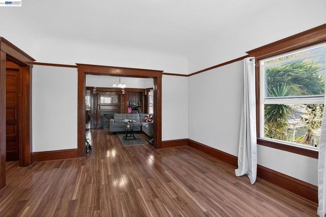 1810 Adeline St, Oakland, CA 94607