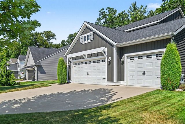 16964 Arbor Way Drive, Nunica, MI 49448