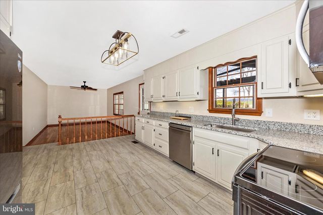 8802-C LINKS BRIDGE RD, Thurmont, MD 21788