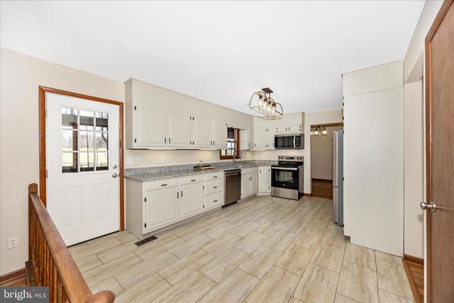 8802-C LINKS BRIDGE RD, Thurmont, MD 21788