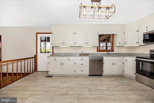 8802-C LINKS BRIDGE RD, Thurmont, MD 21788