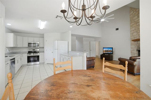 1191 Sachtleben RD, Wimberley, TX 78676