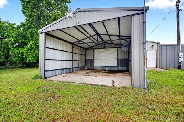 108295 New Texanna Road, Checotah, OK 74426