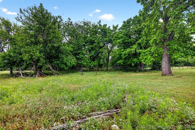 108295 New Texanna Road, Checotah, OK 74426