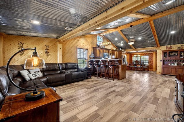 108295 New Texanna Road, Checotah, OK 74426