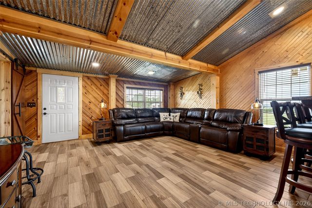108295 New Texanna Road, Checotah, OK 74426