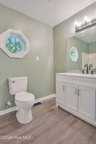 105 Whitestocking Ext, Burgaw, NC 28425