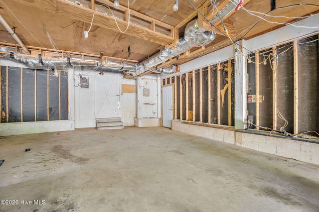 105 Whitestocking Ext, Burgaw, NC 28425