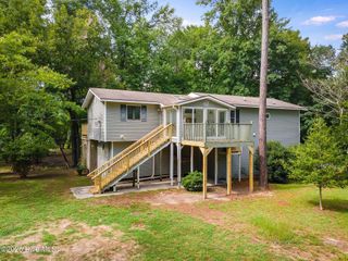 105 Whitestocking Ext, Burgaw, NC 28425