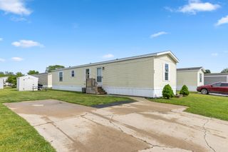 360 E Tuttle Road 121, Ionia, MI 48846