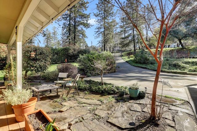 18814 Norlene Way, Grass Valley, CA 95949