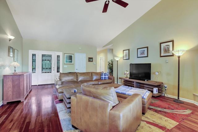 18814 Norlene Way, Grass Valley, CA 95949