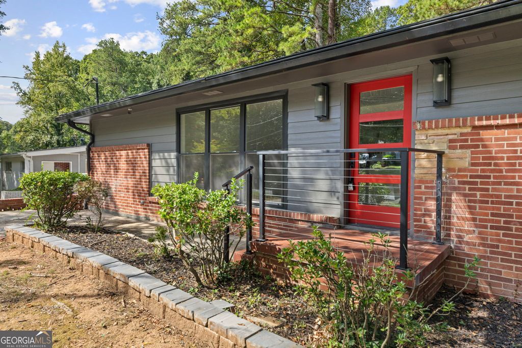 266 Simon Terrace NW, Atlanta, GA 30318 — photo 5