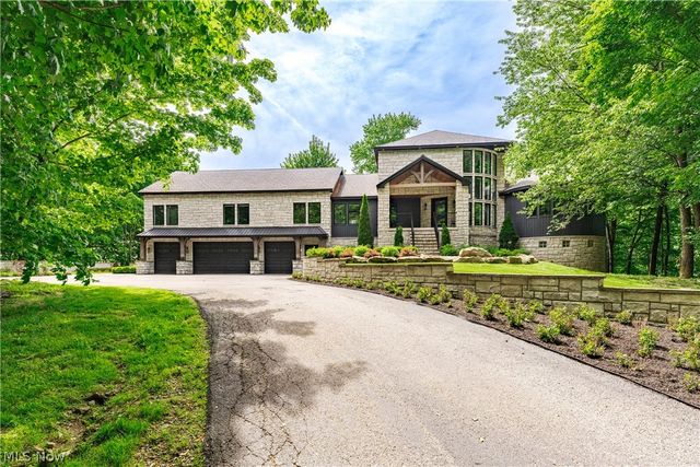 5031 Stone Ridge Drive, Richfield, OH 44286
