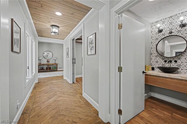 5031 Stone Ridge Drive, Richfield, OH 44286