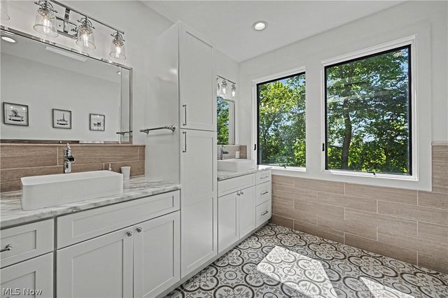 5031 Stone Ridge Drive, Richfield, OH 44286