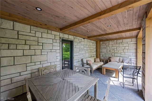 5031 Stone Ridge Drive, Richfield, OH 44286
