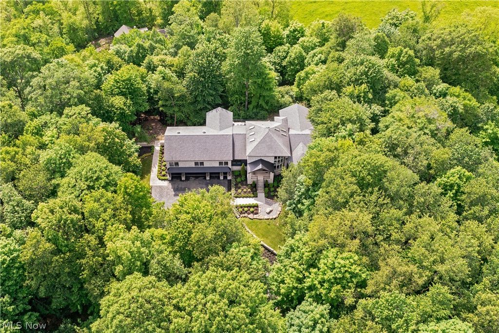 5031 Stone Ridge Drive, Richfield, OH 44286