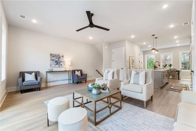 2206 Carlton Court, Atlanta, GA 30318