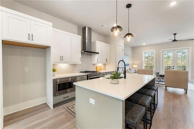 2206 Carlton Court, Atlanta, GA 30318