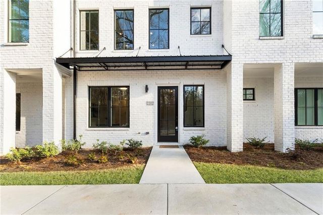 2206 Carlton Court, Atlanta, GA 30318