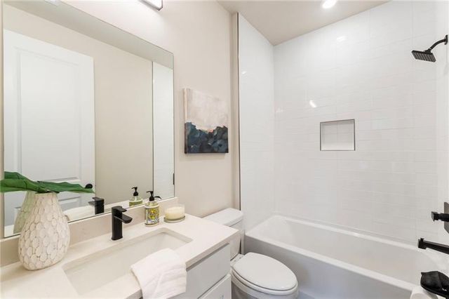 2206 Carlton Court, Atlanta, GA 30318