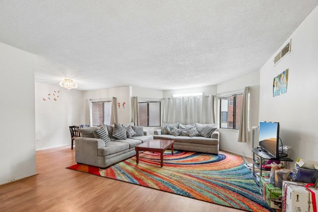 5500 Lincoln Avenue 107, Morton Grove, IL 60053
