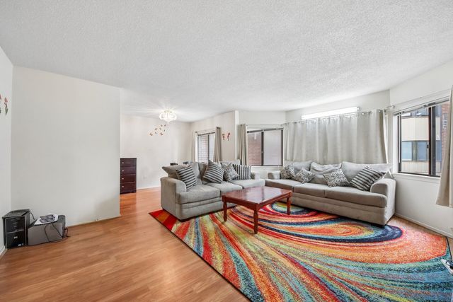 5500 Lincoln Avenue 107, Morton Grove, IL 60053