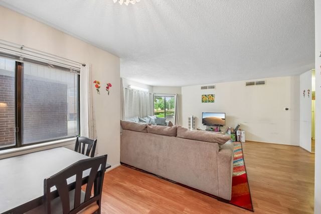 5500 Lincoln Avenue 107, Morton Grove, IL 60053