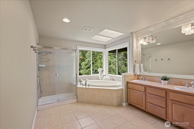 11526 160th Court NE, Redmond, WA 98052