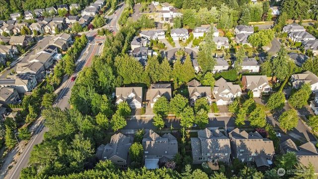 11526 160th Court NE, Redmond, WA 98052
