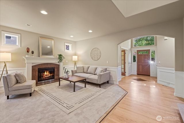 11526 160th Court NE, Redmond, WA 98052