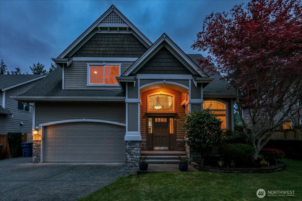 11526 160th Court NE, Redmond, WA 98052