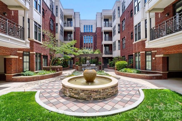 2810 Selwyn Avenue 314, Charlotte, NC 28209