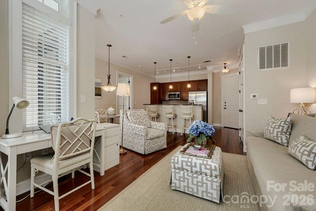 2810 Selwyn Avenue 314, Charlotte, NC 28209