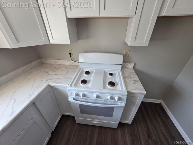 13621 MULBERRY Street, Southgate, MI 48195