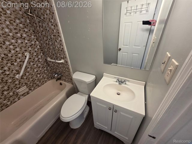 13621 MULBERRY Street, Southgate, MI 48195