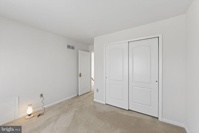 221 CULLEN WAY, Newark, DE 19711