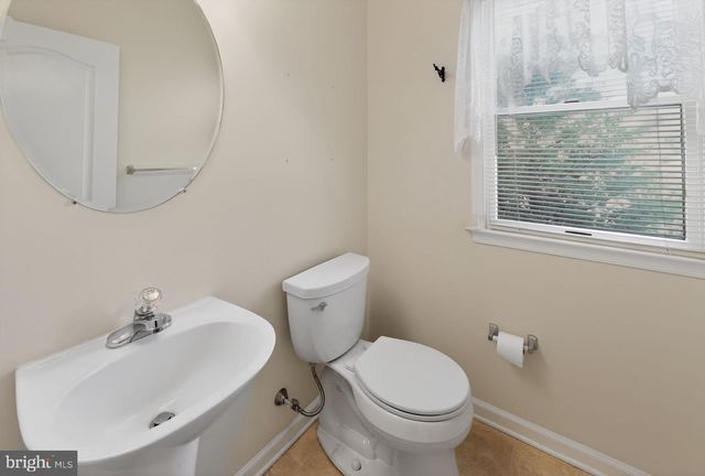 221 CULLEN WAY, Newark, DE 19711