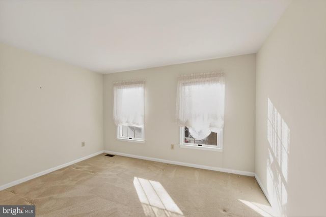 221 CULLEN WAY, Newark, DE 19711