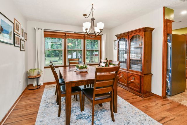 4362 W Weaver Road, Battlefield, MO 65619